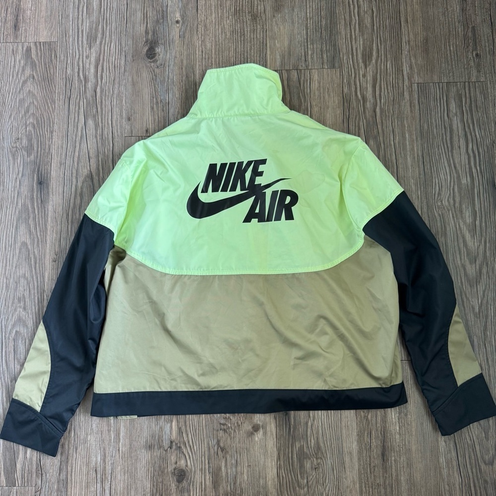 Nike Women's Colorblock Windbreaker Jacket - Green and Tan Small - Picture 6 of 8